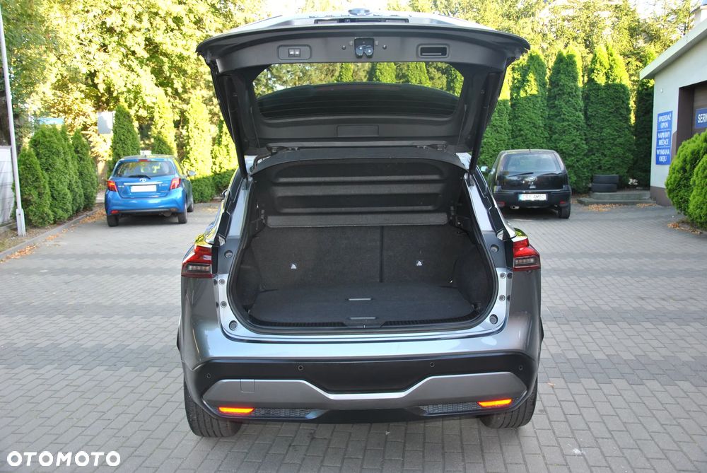 Nissan Qashqai 1.3 DIG-T MHEV Xtronic Tekna+ - 32