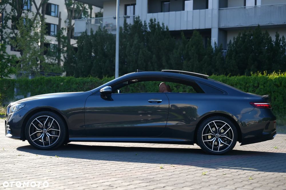 Mercedes-Benz Klasa E 220 d 4Matic 9G-TRONIC AMG Line - 7