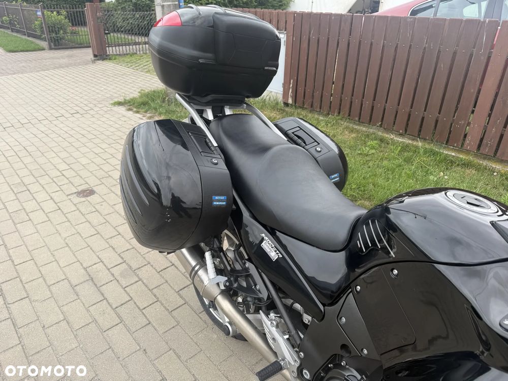 Kawasaki GTR - 15