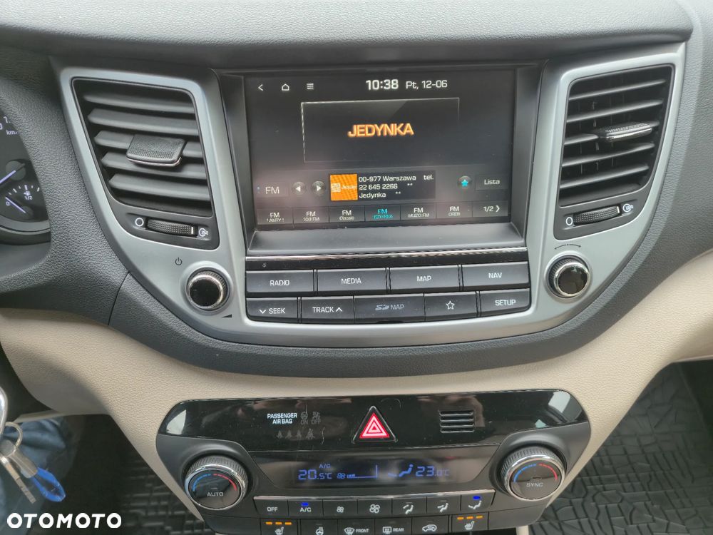 Hyundai Tucson 1.6 GDI BlueDrive Design 2WD - 16