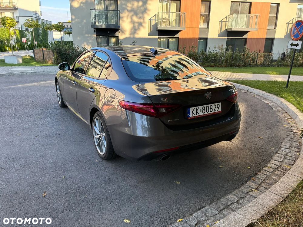Alfa Romeo Giulia 2.0 Turbo TI Q4 - 6