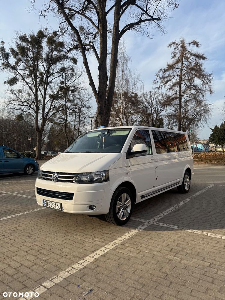 Volkswagen Caravelle - 1