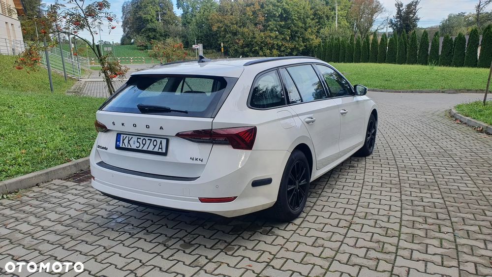 Skoda Octavia 2.0 TDI 4x4 Style DSG - 4