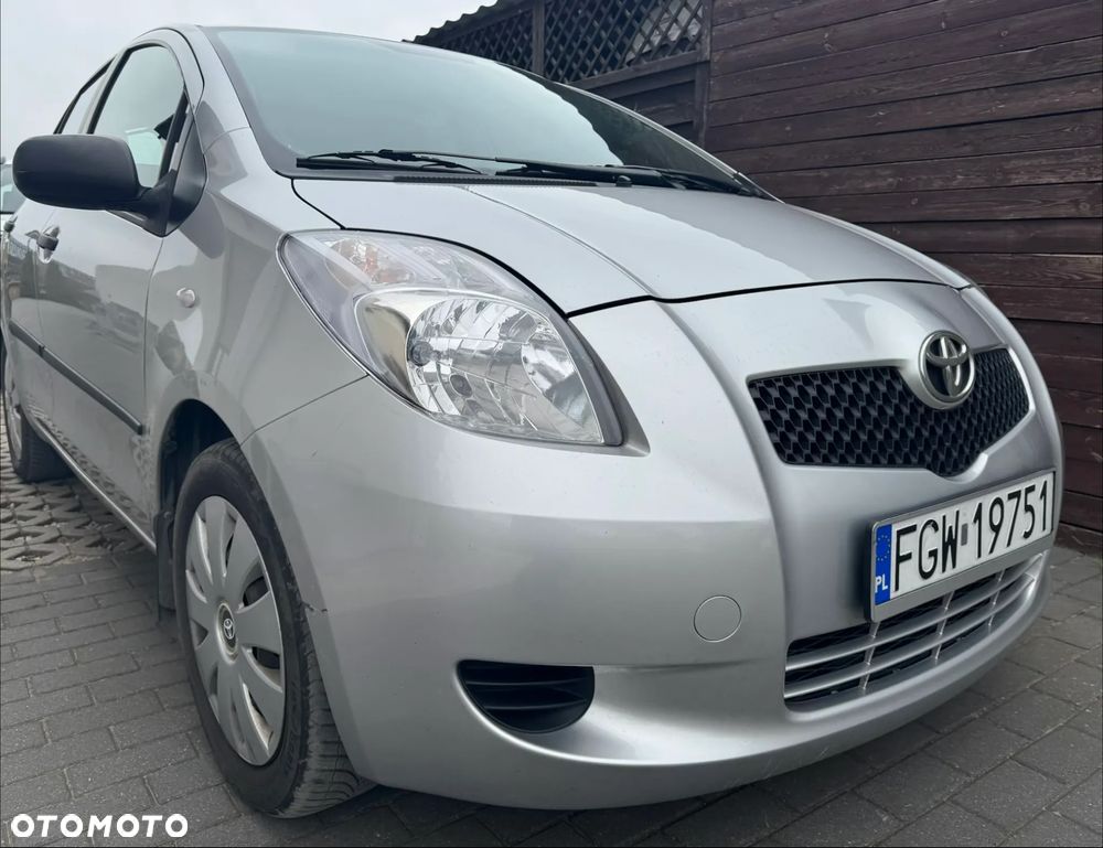 Toyota Yaris 1.3 Luna A/C - 14
