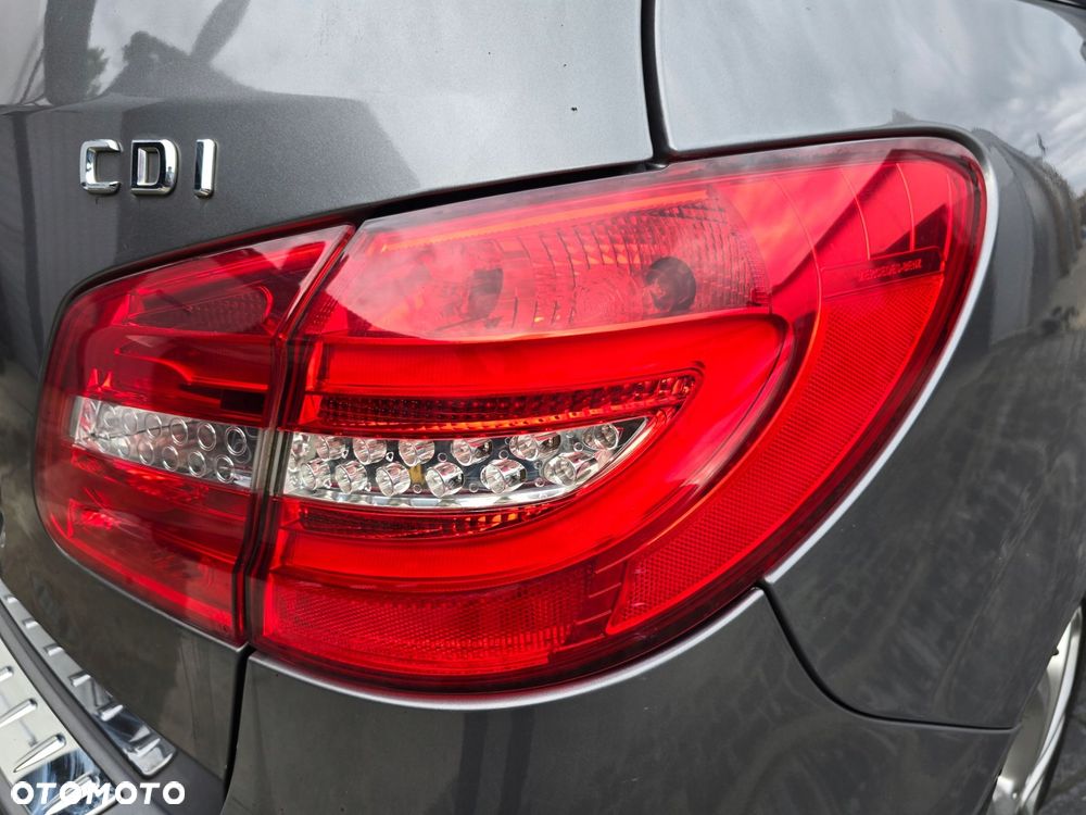 LAMPA PRAWA TYŁ 2468200664 MERCEDES W246 LED - 1
