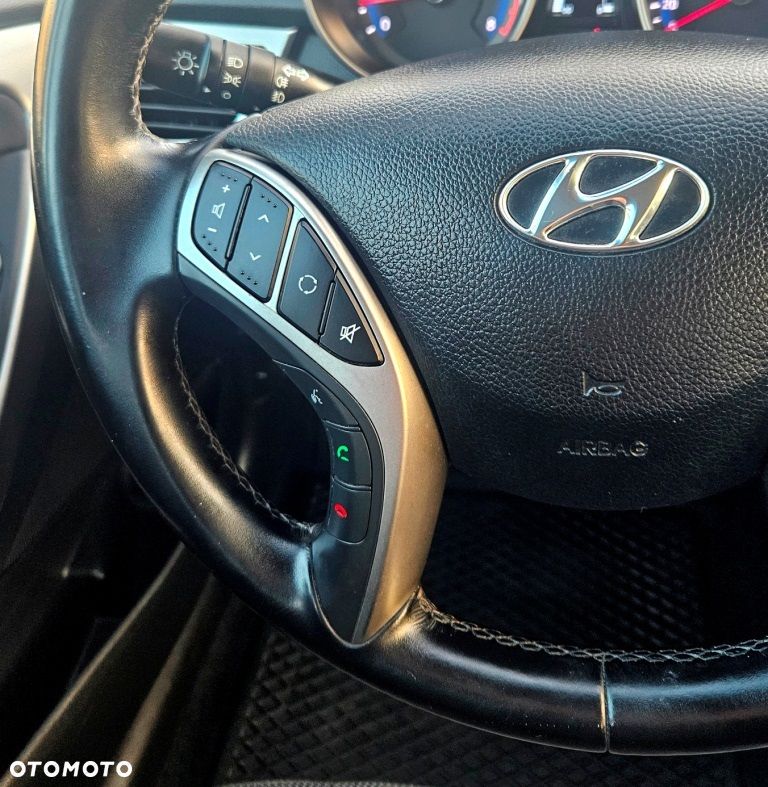 Hyundai i30 1.4 Select - 17