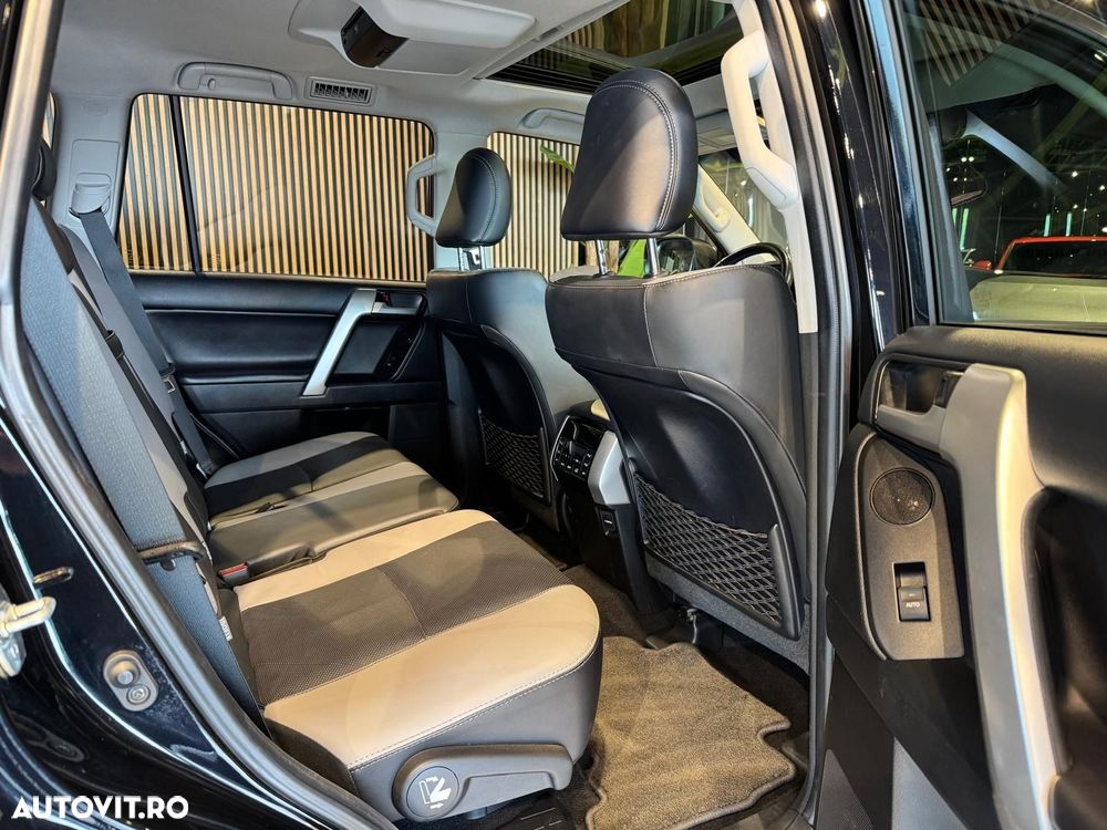 Toyota Land Cruiser 2.8l D-4D 204 CP A/T Luxury Black Matte Edition - 16