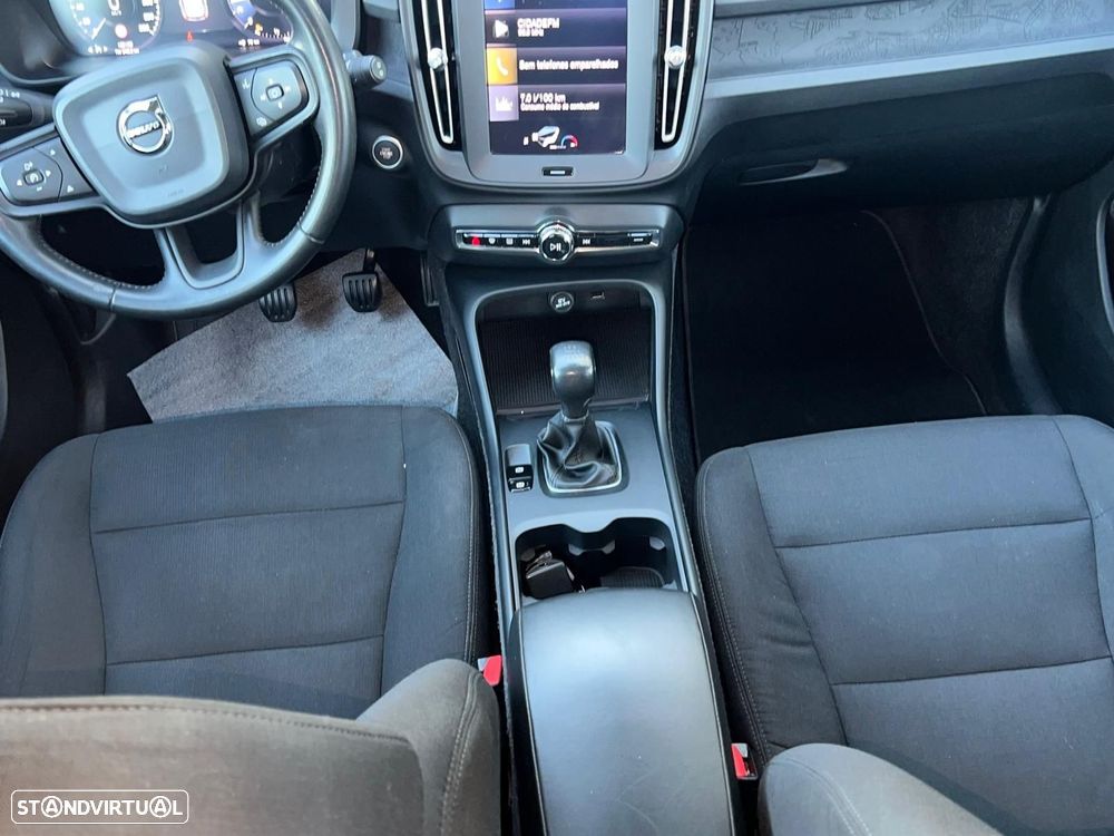 Volvo XC 40 2.0 D3 Momentum - 9