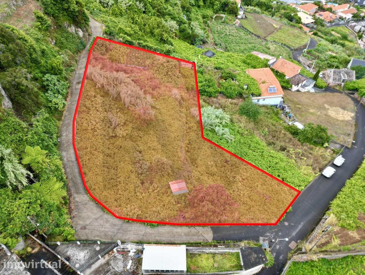 Terreno com projeto aprovado para moradia T3 com vista sobre a baía do - Grande imagem: 5/26