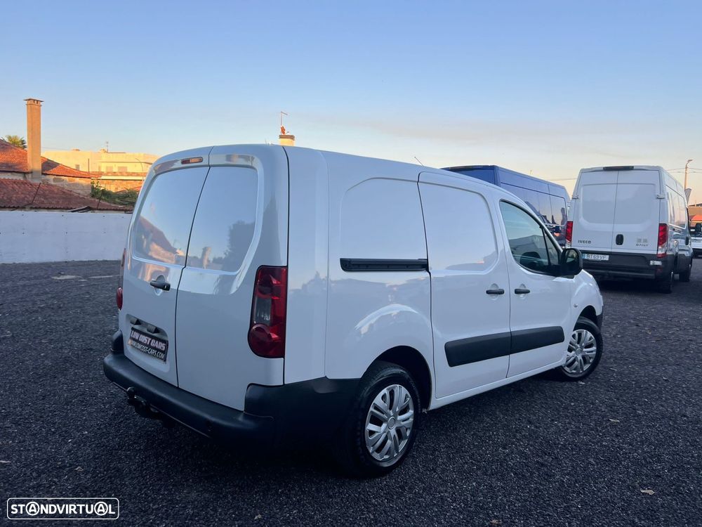 Citroën Berlingo 1.6 HDi 800 3L Longo - 4