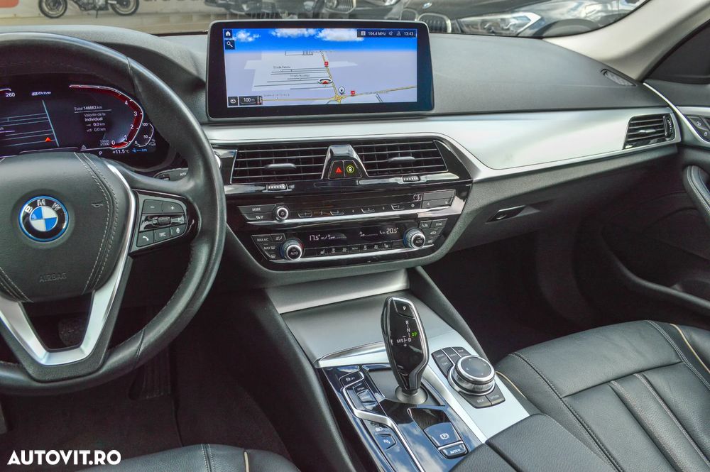 BMW Seria 5 520e Aut. Luxury Line - 24