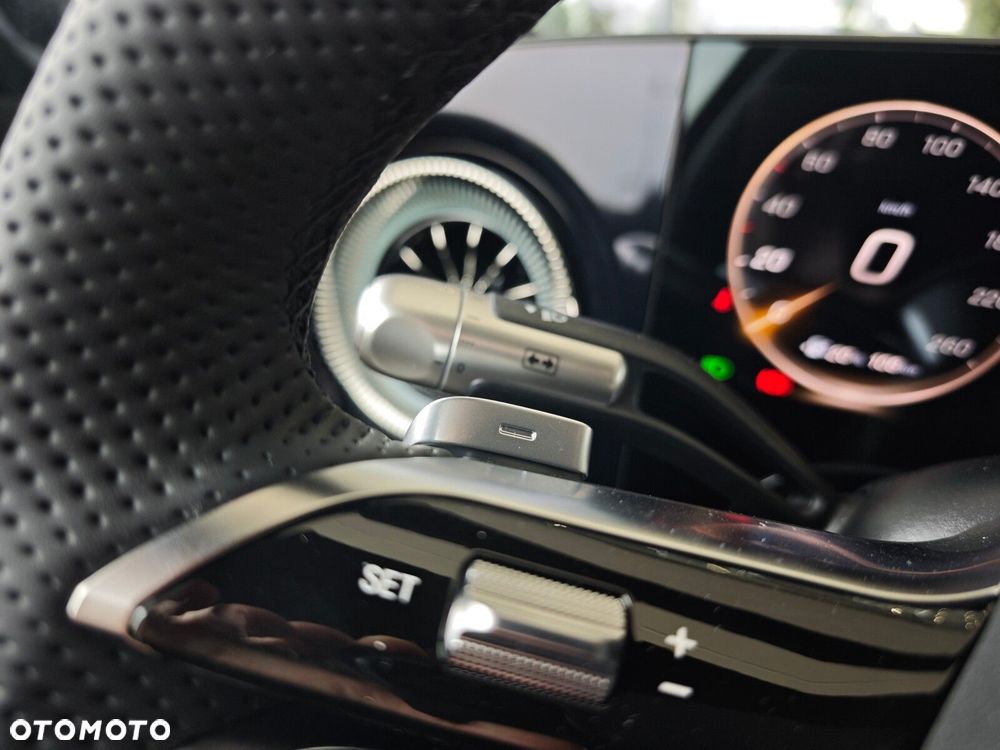 Mercedes-Benz CLA - 30