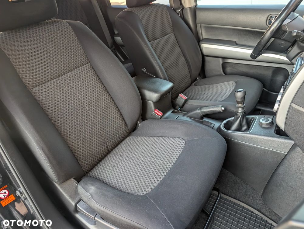 Nissan X-Trail 2.0 XE - 23