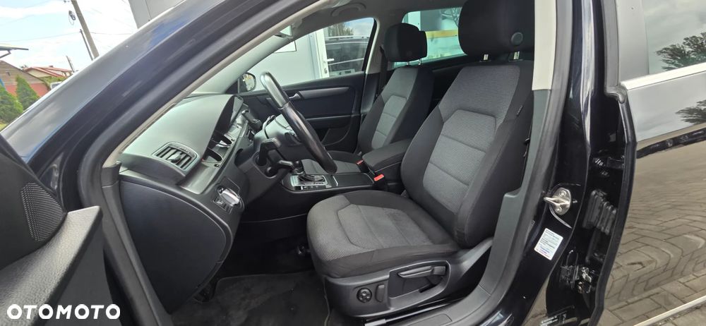 Volkswagen Passat Variant 2.0 TDI DSG BlueMotion Technology Highline - 30
