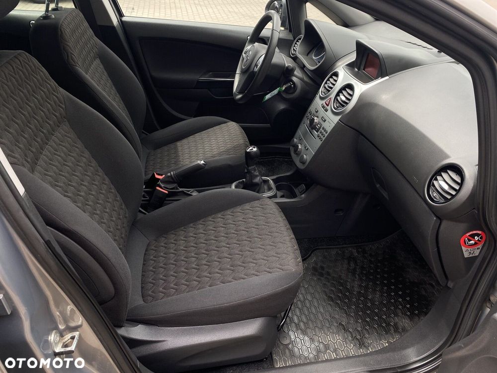 Opel Corsa 1.4 16V Graphite - 21