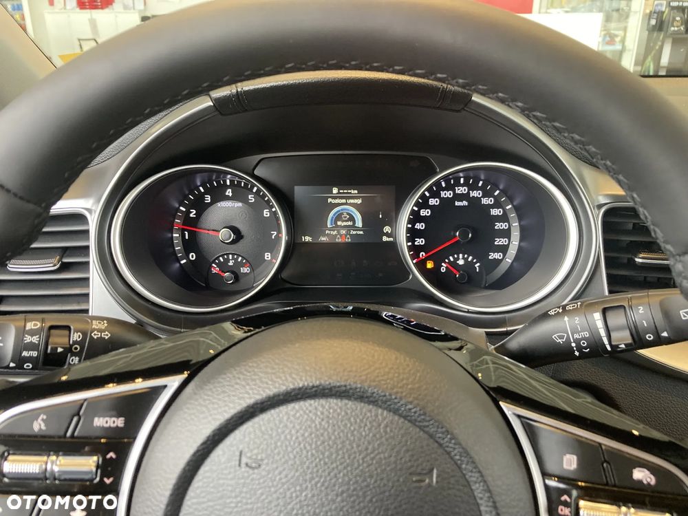 Kia XCeed 1.5 T-GDI M - 6