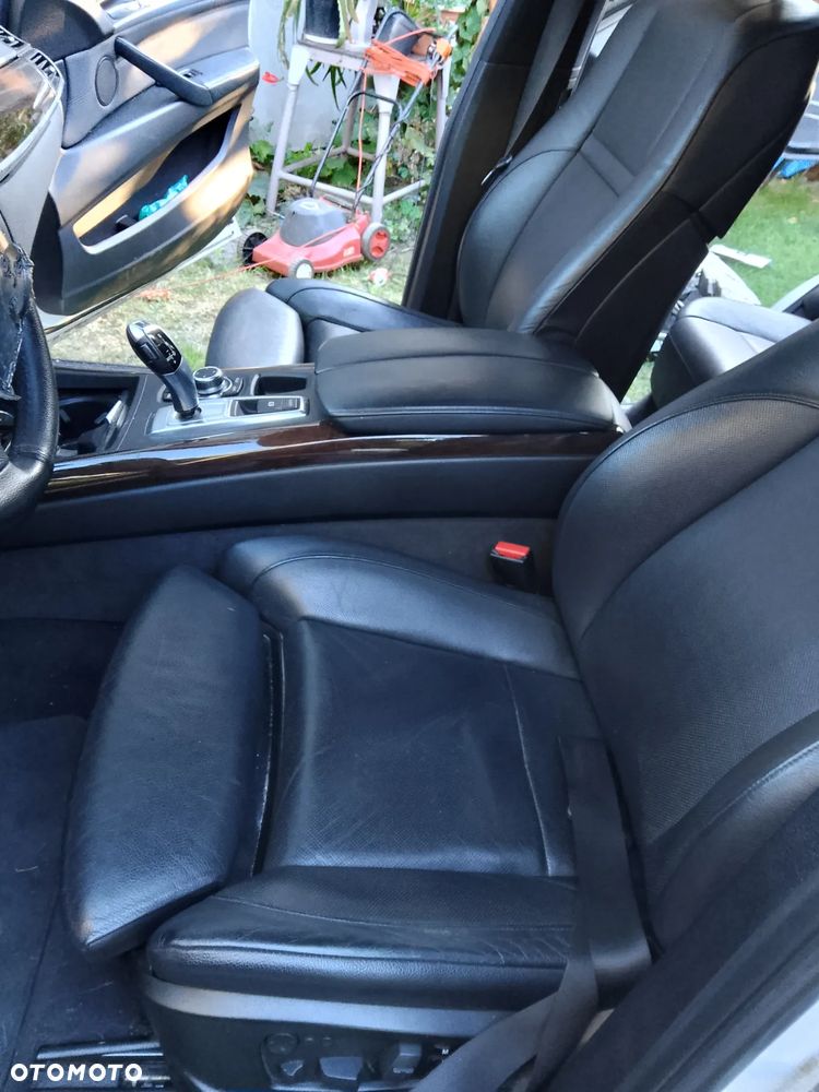BMW X5 xDrive50i - 4