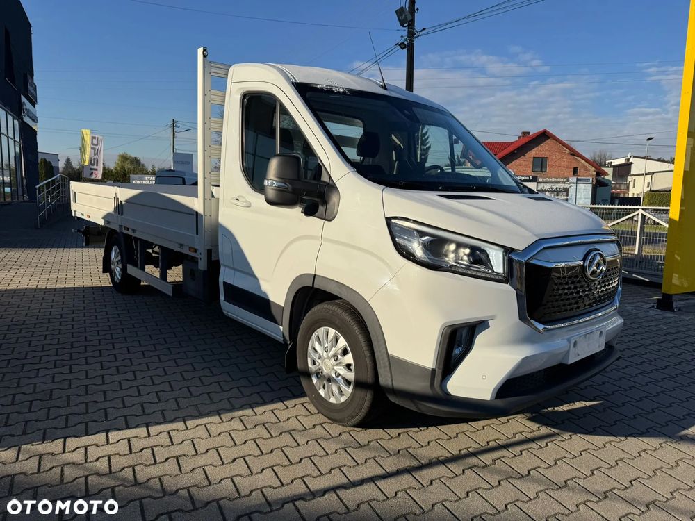 Maxus Deliver 9 - 17