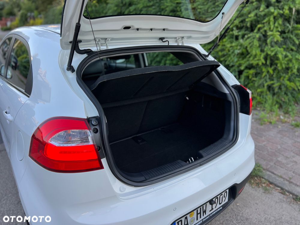 Kia Rio 1.4 ISG Dream-Team Edition - 16