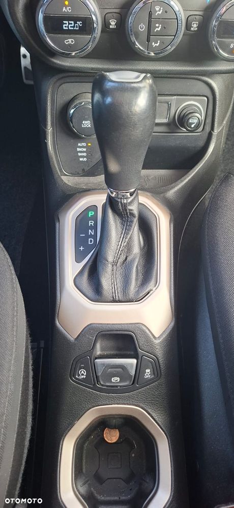 Jeep Renegade 1.4 MultiAir Limited 4WD S&S - 23