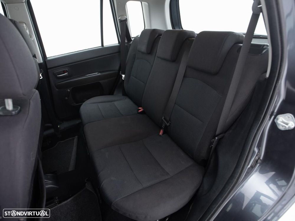 Mazda 2 - 10