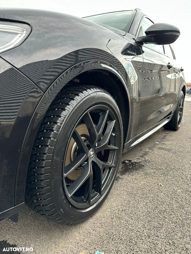 Alfa Romeo Stelvio 2.0 Turbo AWD AT8 Veloce - 4