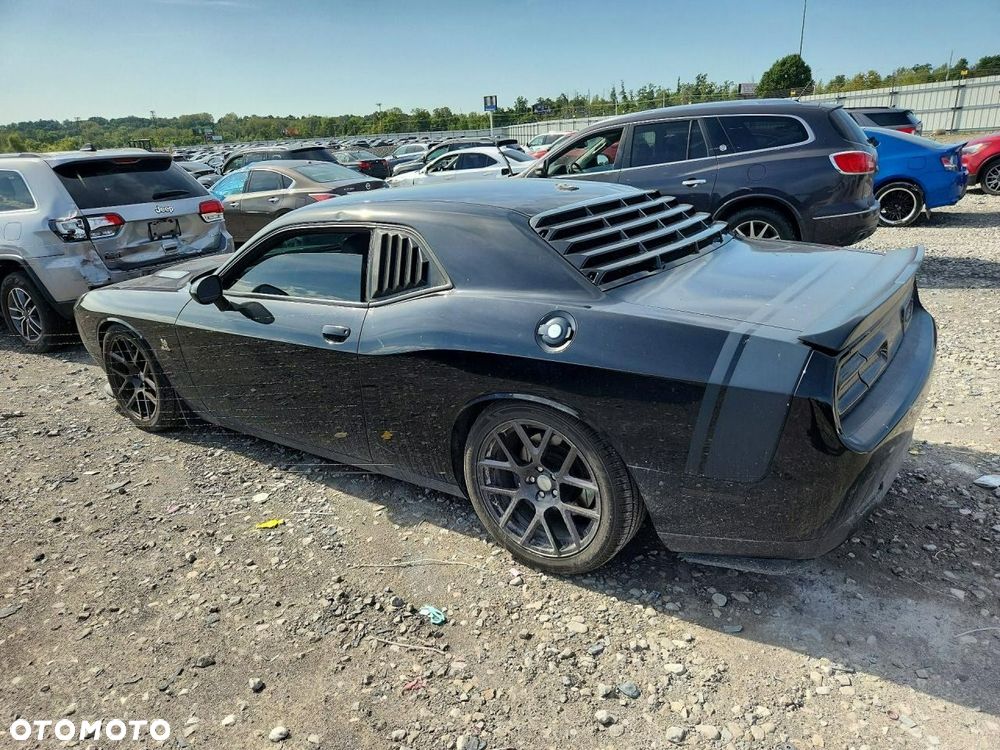 Dodge Challenger 6.4 Scat Pack - 5
