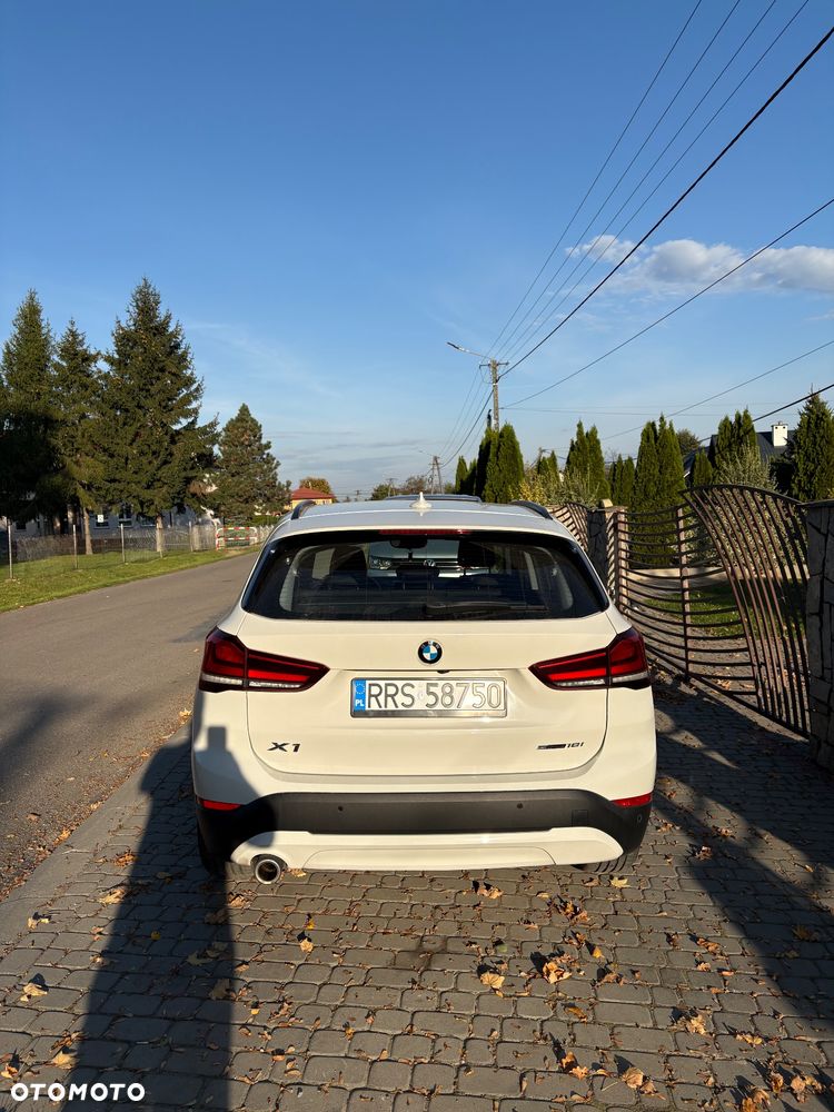 BMW X1 sDrive18i xLine - 5