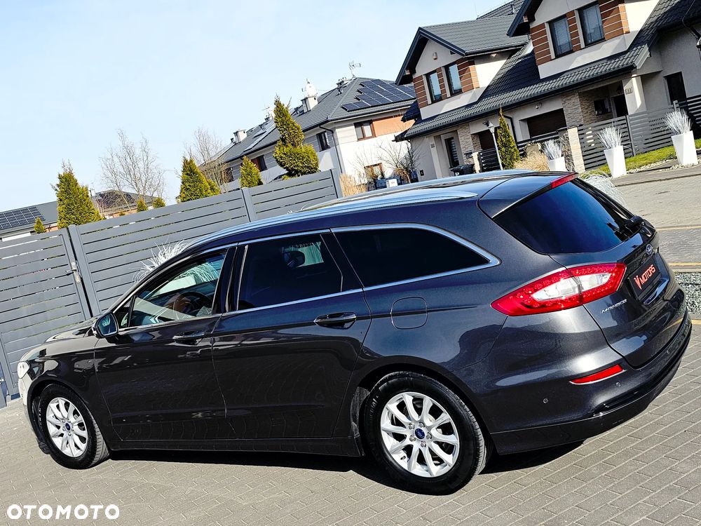 Ford Mondeo SW 1.6 TDCi ECOnetic S&S Titanium - 11