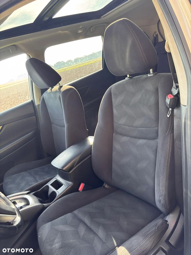 Nissan X-Trail - 18