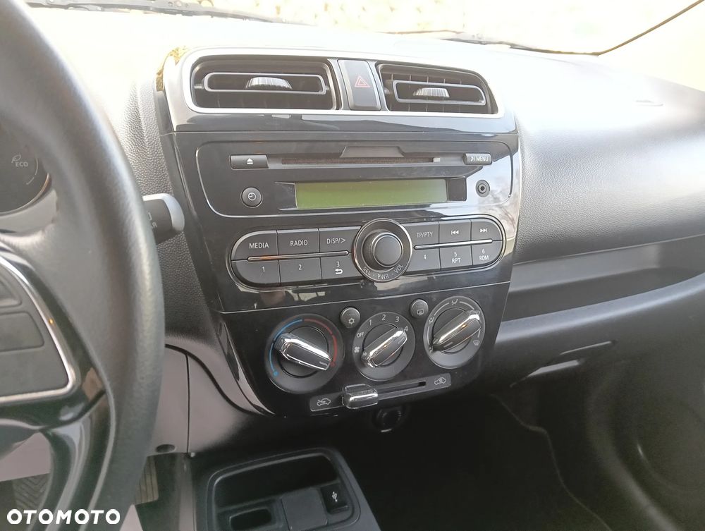 Mitsubishi Space Star - 24