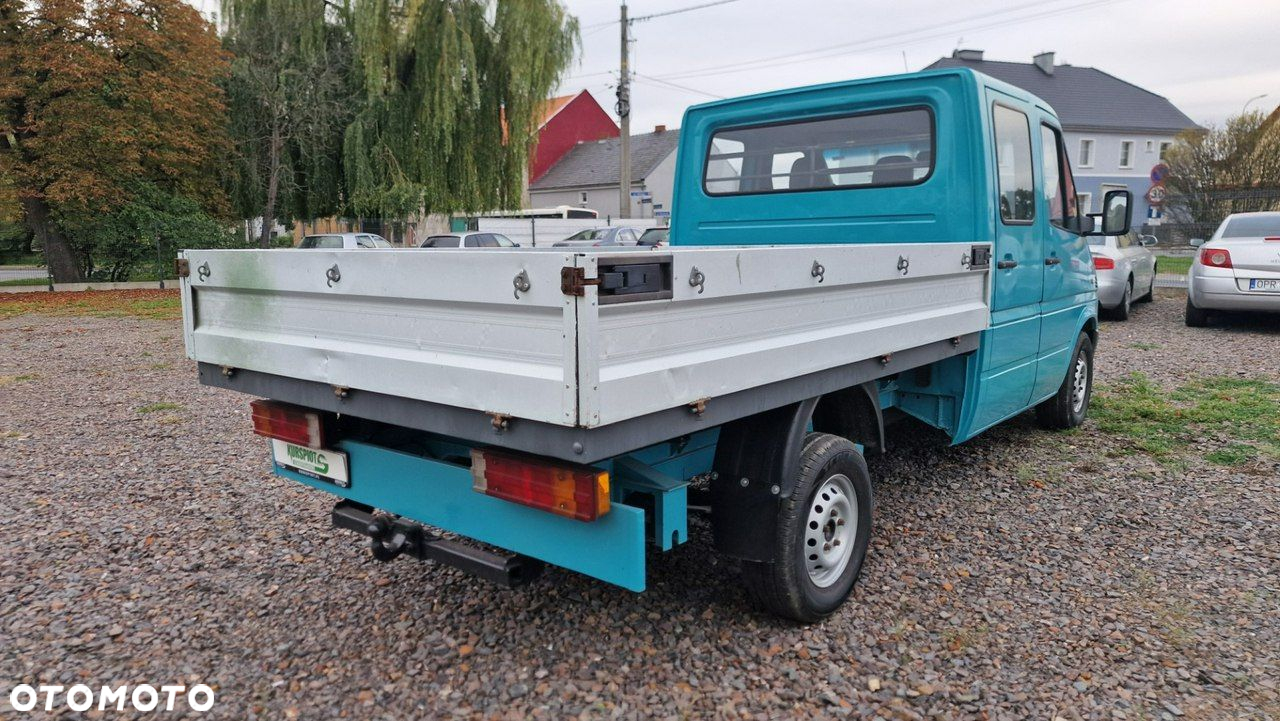 Mercedes-Benz Sprinter - 4