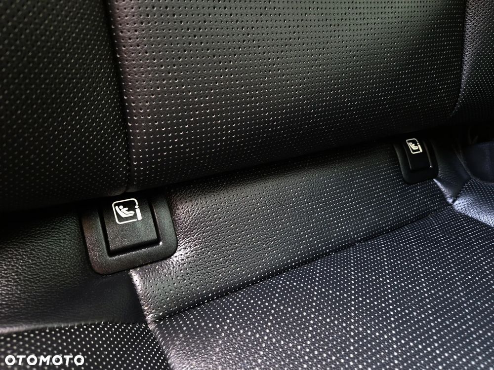 Kia XCeed - 33