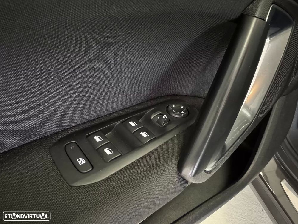 Peugeot 308 SW 1.5 BlueHDi Style J17 - 42