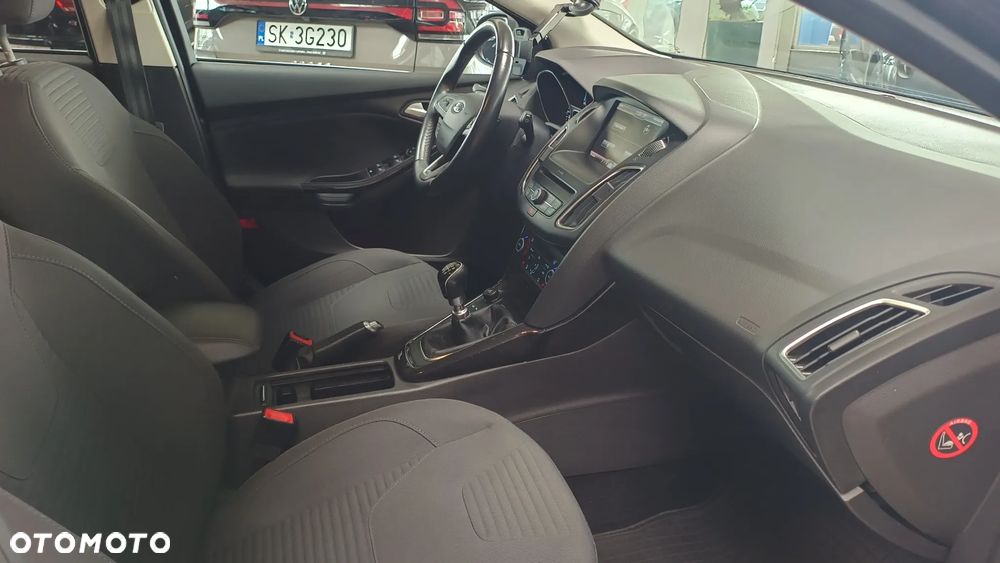 Ford Focus 1.5 EcoBoost Titanium ASS - 24