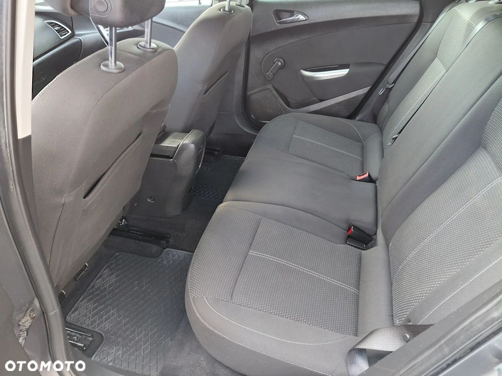 Opel Astra 1.4 Turbo - 12
