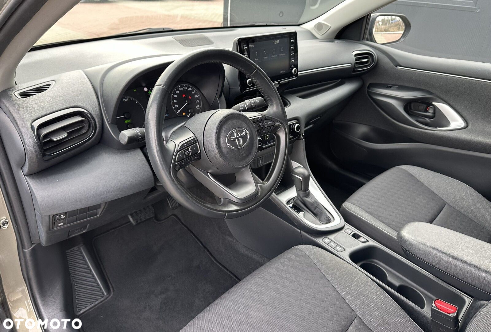 Toyota Yaris - 7