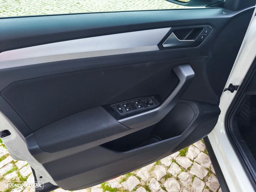 VW T-Roc 1.0 TSI T-ROC@pt - 13