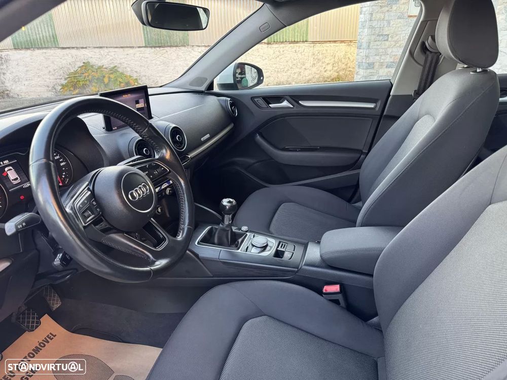 Audi A3 Sportback 1.6 TDI Design - 13