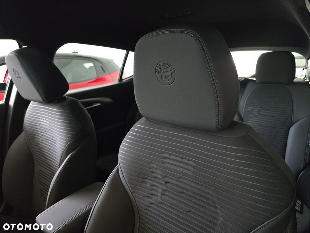 Alfa Romeo Tonale 1.5 T4 GSE mHEV Sprint DCT - 15