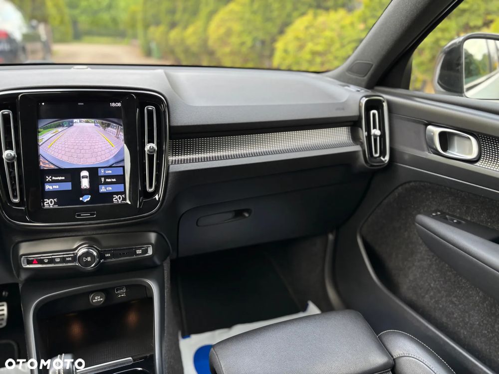 Volvo XC 40 D3 R-Design - 17