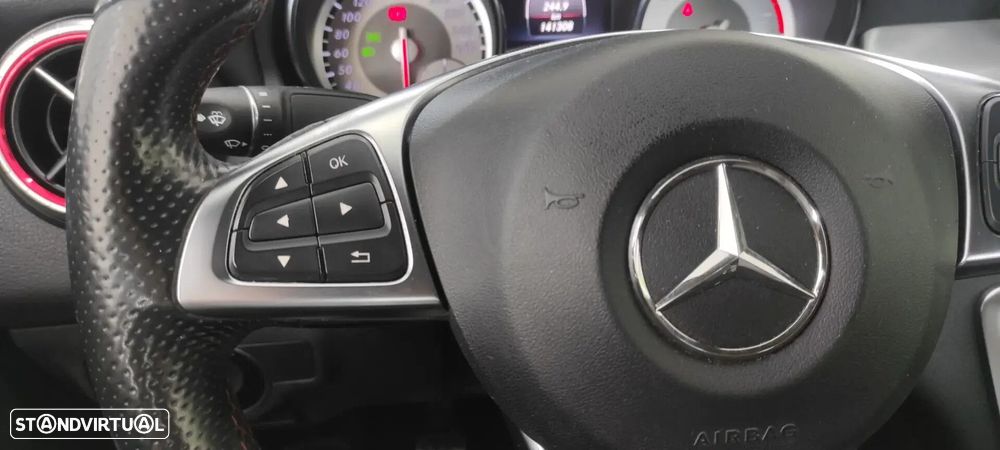 Mercedes-Benz CLA 180 - 35