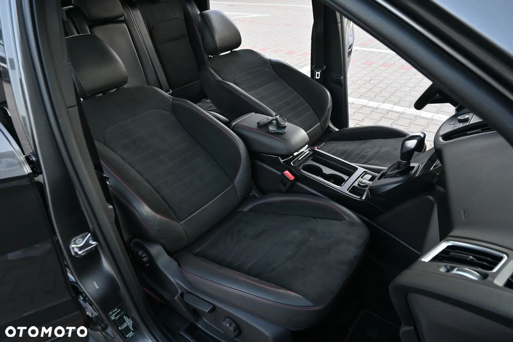 Ford Kuga 1.5 EcoBoost 4x4 ST-Line - 27