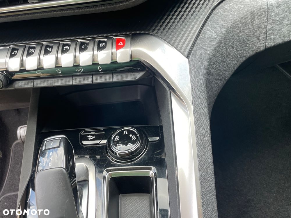 Peugeot 3008 BlueHDi 130 Stop & Start EAT8 Allure - 10