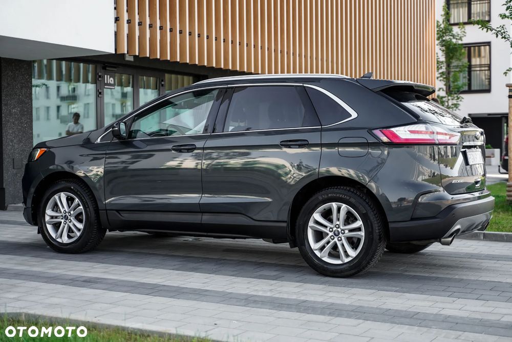 Ford Edge - 5