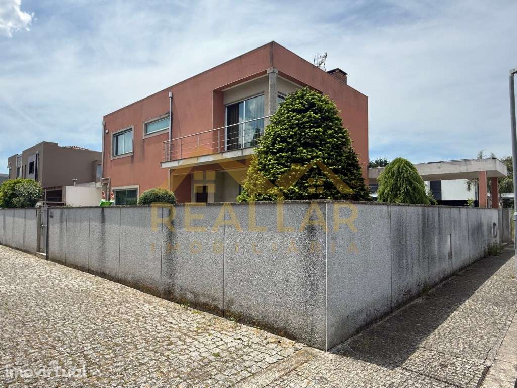 Moradia T4 em Balazar - Urbanização da Algot - Grande imagem: 4/25