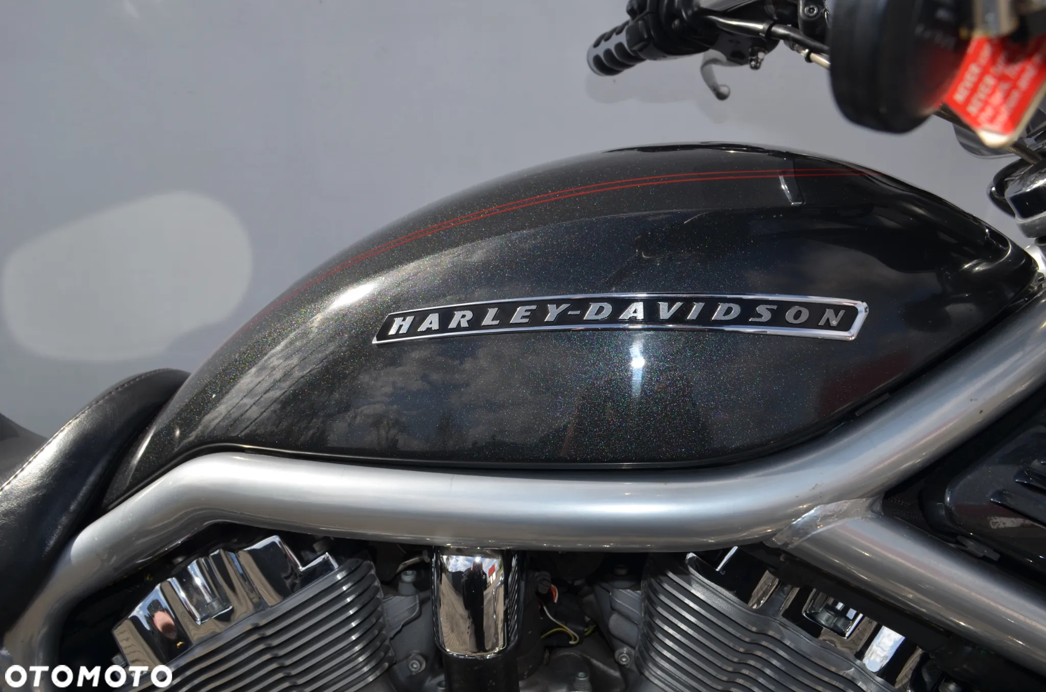 Harley-Davidson V-Rod Street Rod - 16
