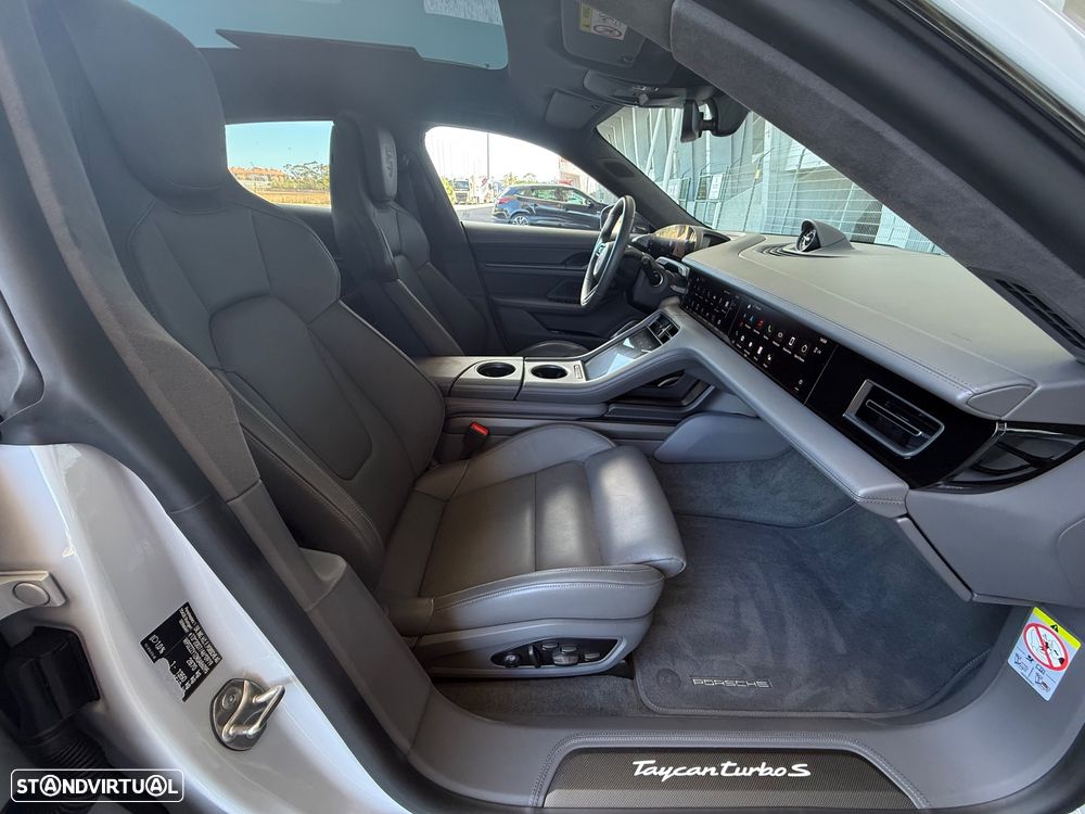 Porsche Taycan Sport Turismo Turbo S - 20