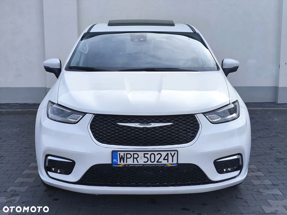 Chrysler Pacifica - 8