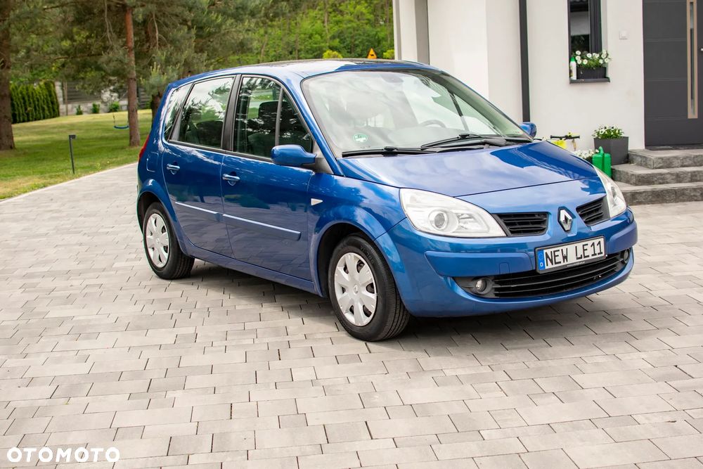 Renault Scenic - 1